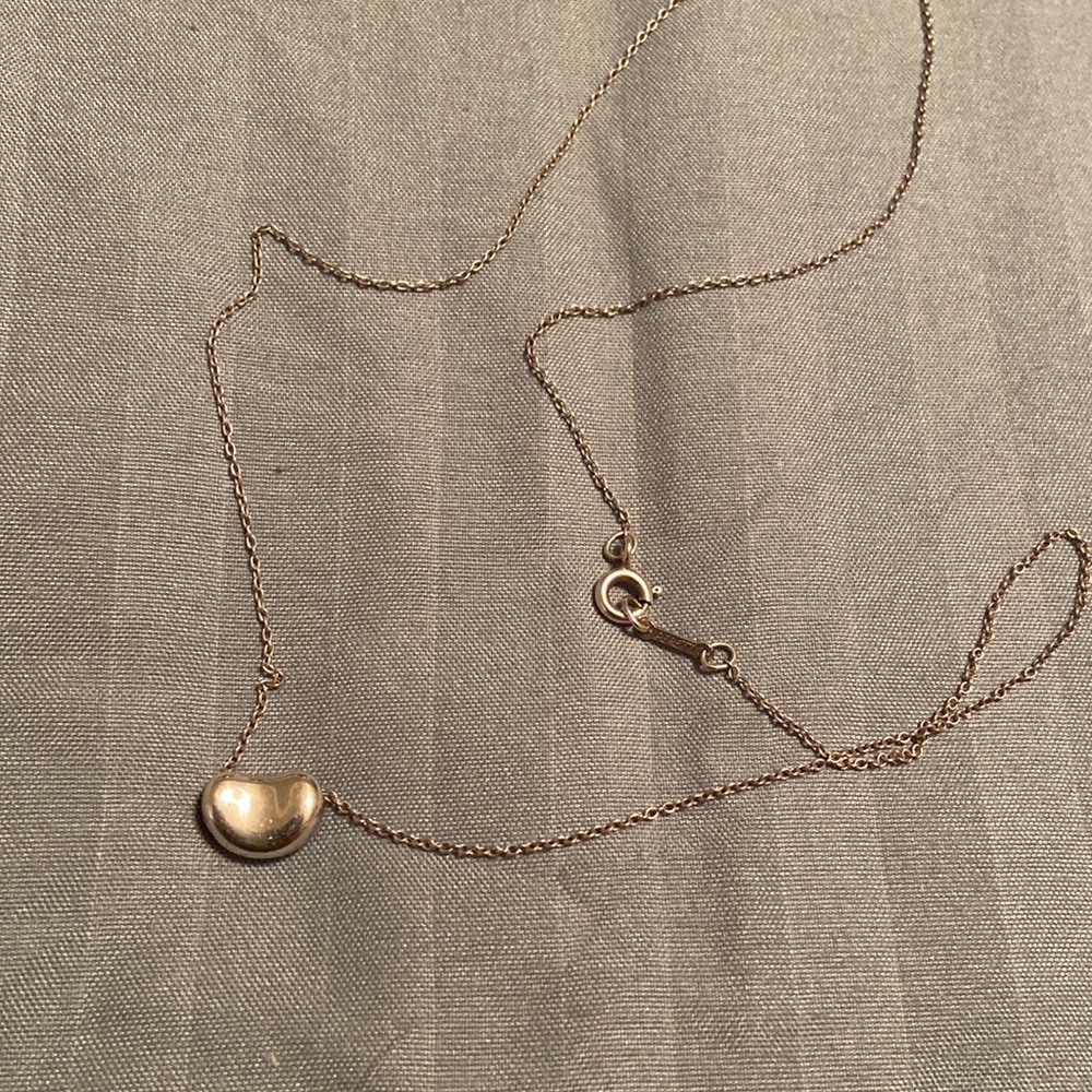 Tiffany and Co, Elsa Peretti Bean Pendant